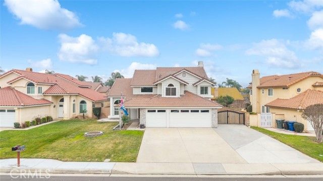 2908 E Black Horse, Ontario, CA 91761