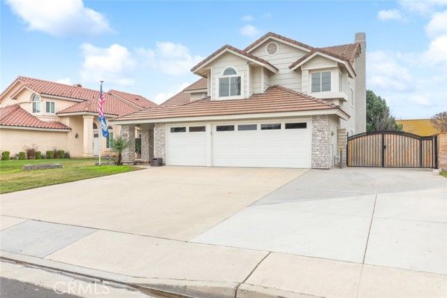 2908 E Black Horse, Ontario, CA 91761