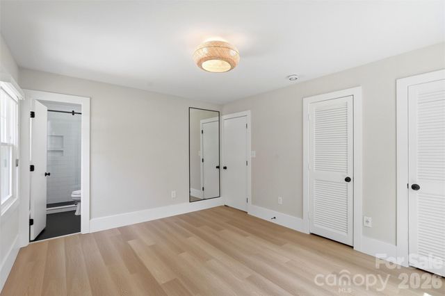 7735 Surreywood Place, Charlotte, NC 28270