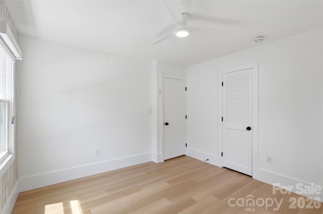 7735 Surreywood Place, Charlotte, NC 28270