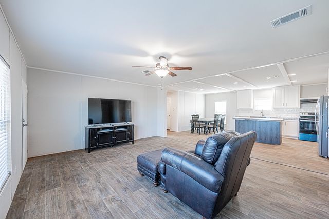 2936 Atasco Dr, Midland, TX 79706