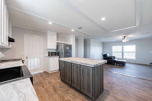 2936 Atasco Dr, Midland, TX 79706