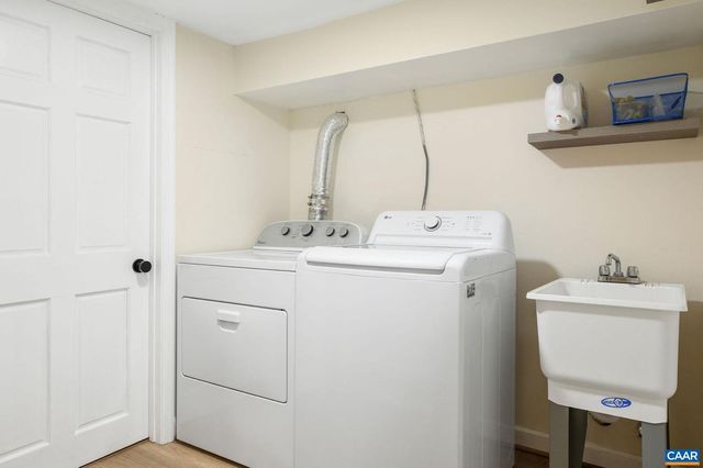 2720 JEFFERSON PARK AVE, Charlottesville, VA 22903