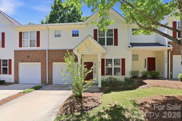 10781 Essex Hall Drive, Charlotte, NC 28277