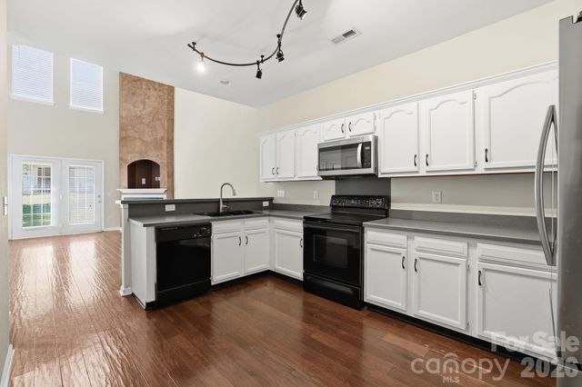 10781 Essex Hall Drive, Charlotte, NC 28277