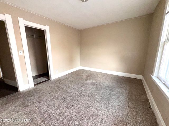 834 N Detroit Avenue, Toledo, OH 43607