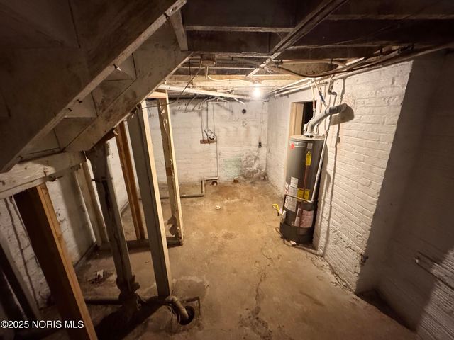 834 N Detroit Avenue, Toledo, OH 43607