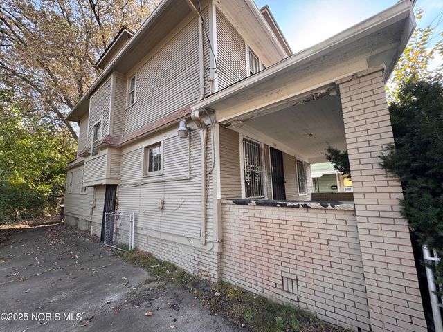 834 N Detroit Avenue, Toledo, OH 43607
