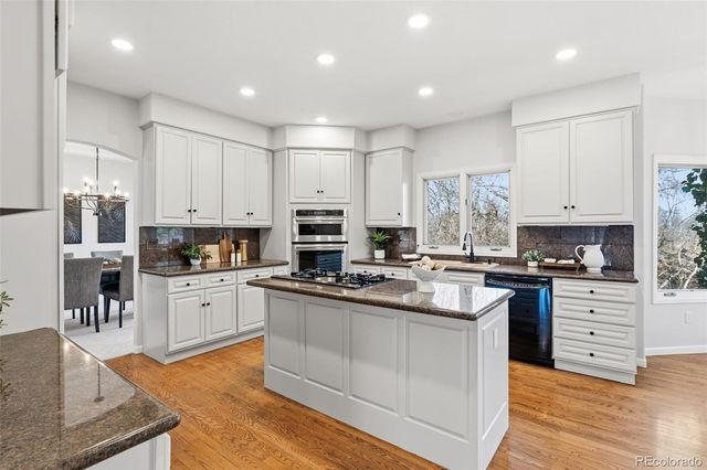 6761 Westwoods Circle, Arvada, CO 80007