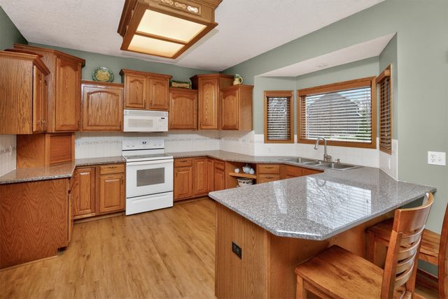 207 NW Seasons Drive, Ankeny, IA 50023