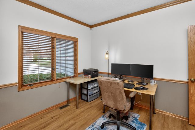 207 NW Seasons Drive, Ankeny, IA 50023