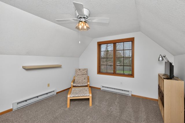 207 NW Seasons Drive, Ankeny, IA 50023