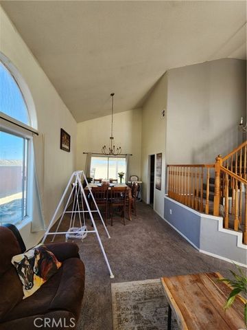 17068 Jurassic, Victorville, CA 92394