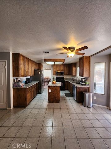 17068 Jurassic, Victorville, CA 92394