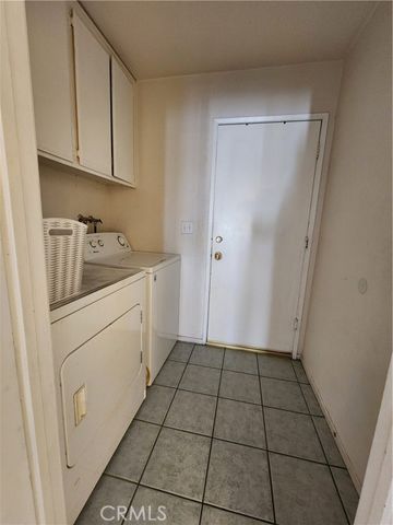 17068 Jurassic, Victorville, CA 92394