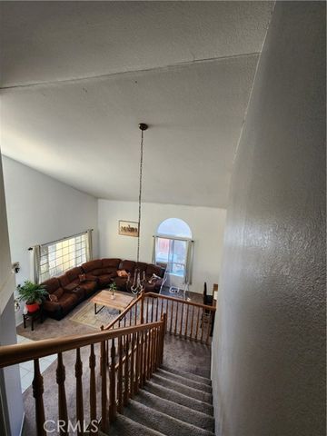 17068 Jurassic, Victorville, CA 92394