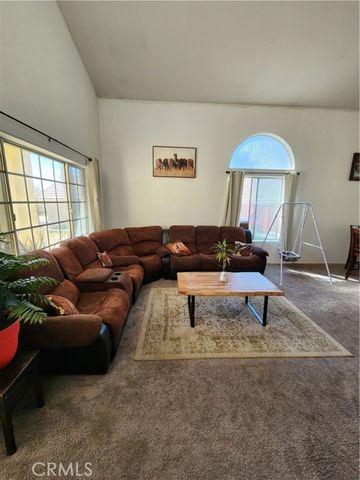 17068 Jurassic, Victorville, CA 92394