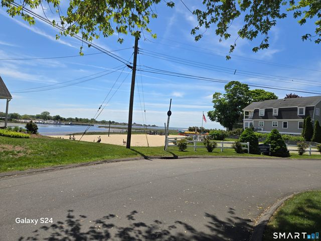 24 Indian Drive, Clinton, CT 06413