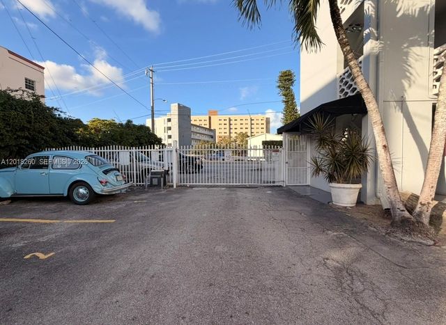 1610 NW N River Dr 303, Miami, FL 33125