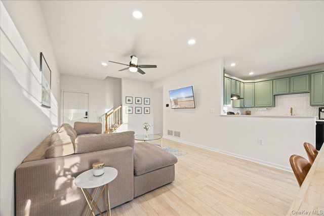 917 Balsam Drive, New Windsor, NY 12553