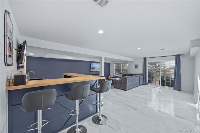 917 Balsam Drive, New Windsor, NY 12553