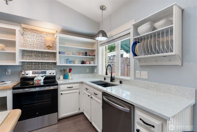 1520 Mapleridge Drive NE, Olympia, WA 98506