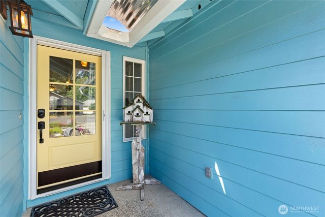 1520 Mapleridge Drive NE, Olympia, WA 98506