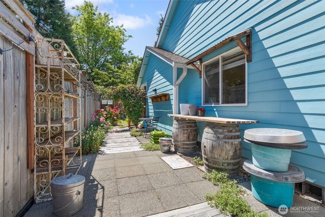 1520 Mapleridge Drive NE, Olympia, WA 98506
