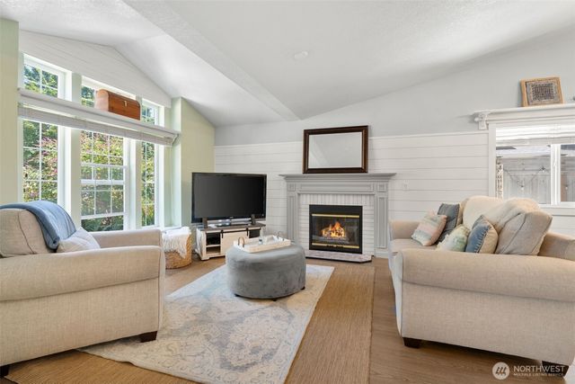 1520 Mapleridge Drive NE, Olympia, WA 98506