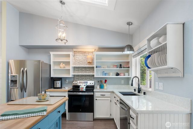 1520 Mapleridge Drive NE, Olympia, WA 98506