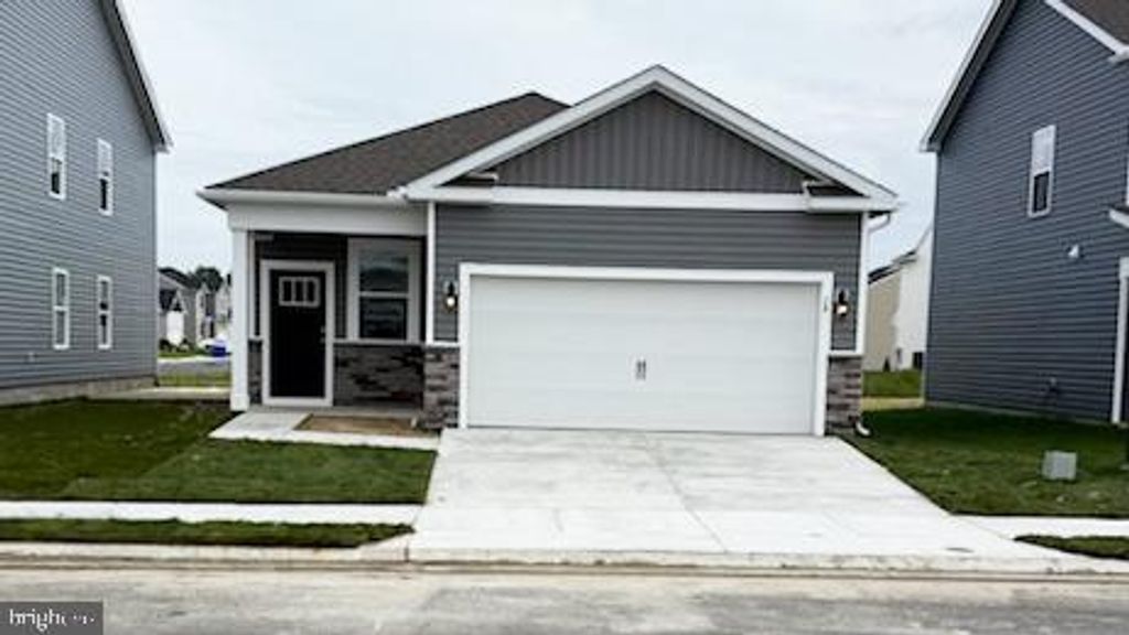 28 CHESAPEAKE DR, Seaford, DE 19973