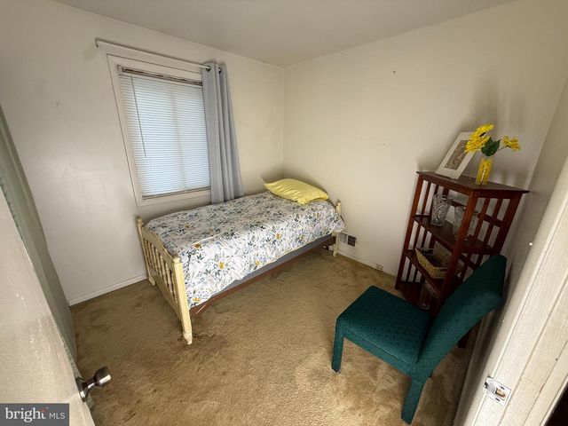 1411 FERNHILL CT, District Heights, MD 20747
