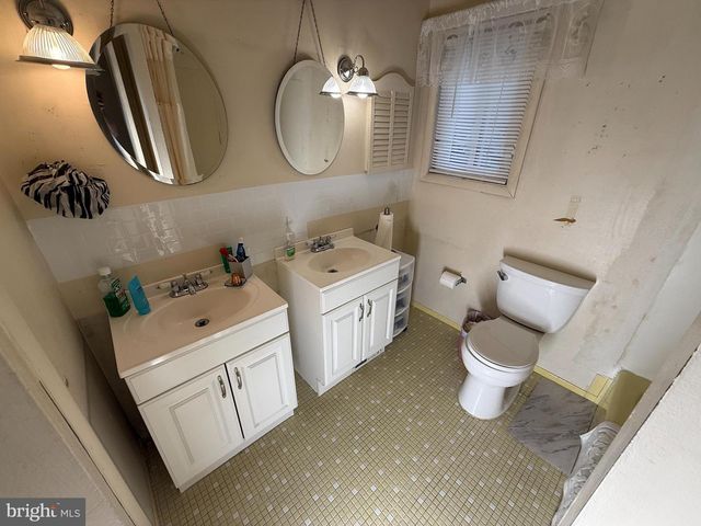 1411 FERNHILL CT, District Heights, MD 20747