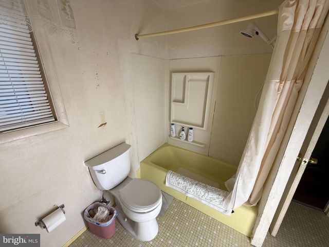 1411 FERNHILL CT, District Heights, MD 20747
