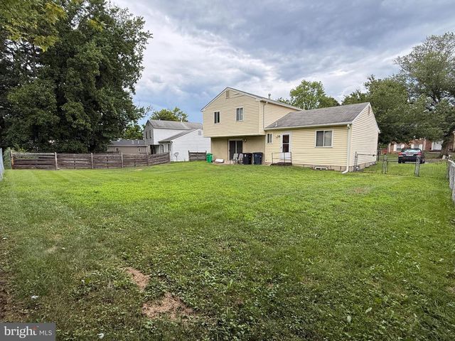 1411 FERNHILL CT, District Heights, MD 20747