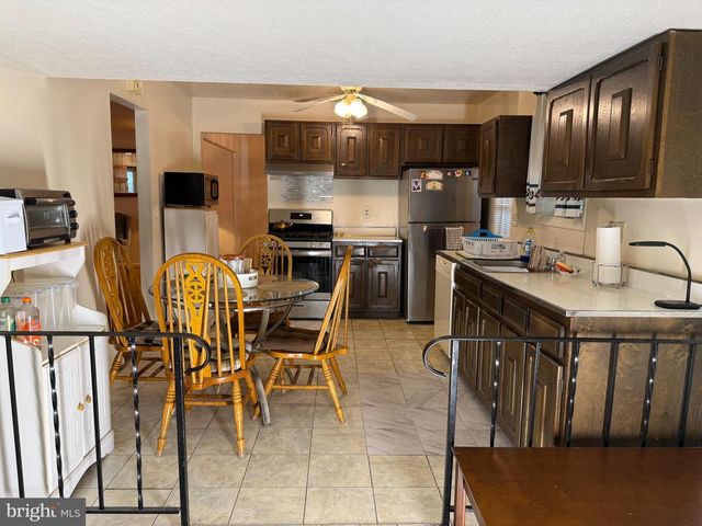 1411 FERNHILL CT, District Heights, MD 20747