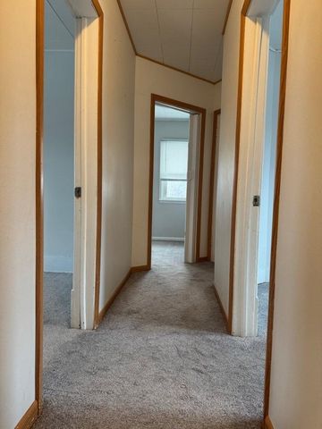 209 8th Ave SE, Minot, ND 58701