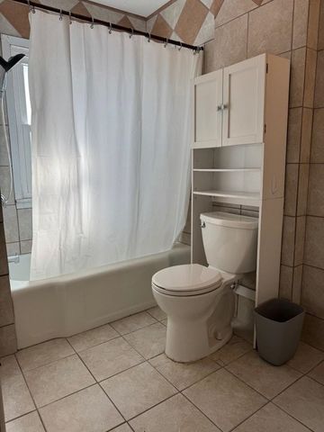 209 8th Ave SE, Minot, ND 58701