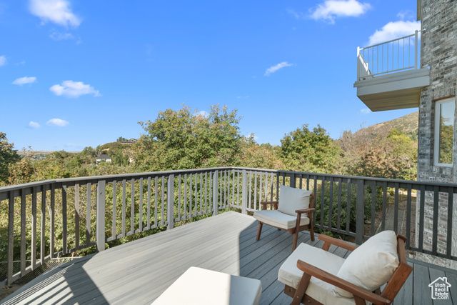 6124 OSMOND DR, South Ogden, UT 84403