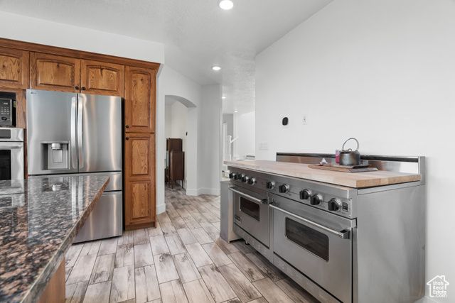 6124 OSMOND DR, South Ogden, UT 84403