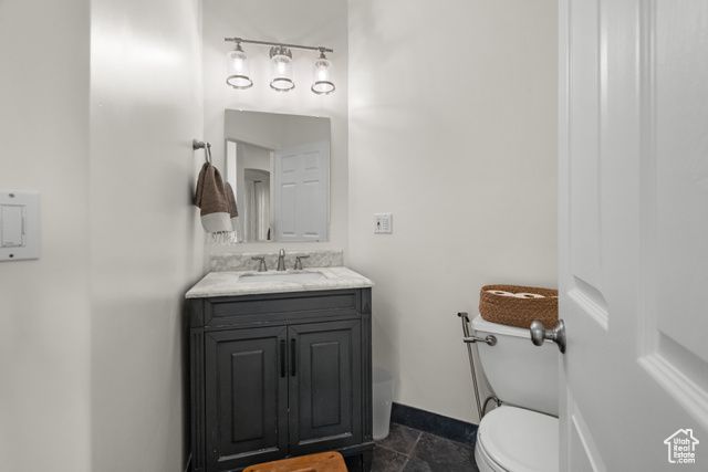 6124 OSMOND DR, South Ogden, UT 84403