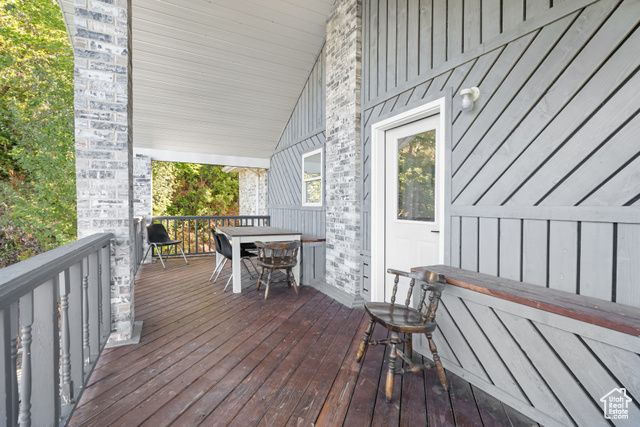 6124 OSMOND DR, South Ogden, UT 84403