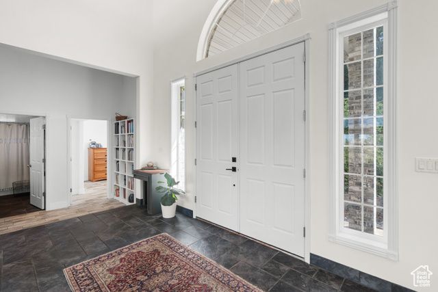 6124 OSMOND DR, South Ogden, UT 84403