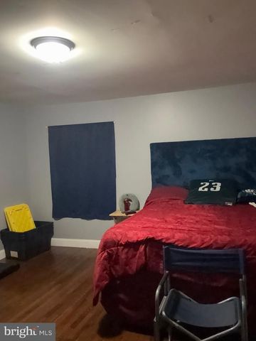 5 REGAL CT, Newark, DE 19713