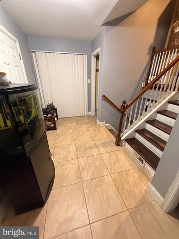 5 REGAL CT, Newark, DE 19713