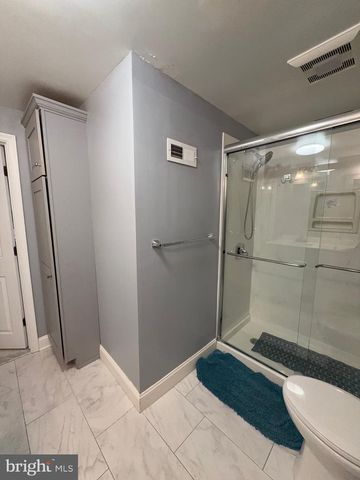 5 REGAL CT, Newark, DE 19713