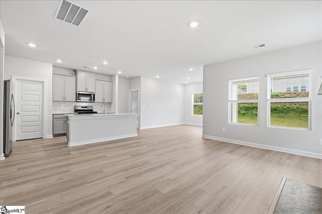 705 Parry Court, Woodruff, SC 29388