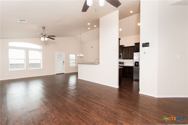 1211 Lilac Ledge Drive, Temple, TX 76502