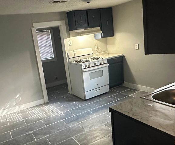 3579 KENDRICK RD, Memphis, TN 38108