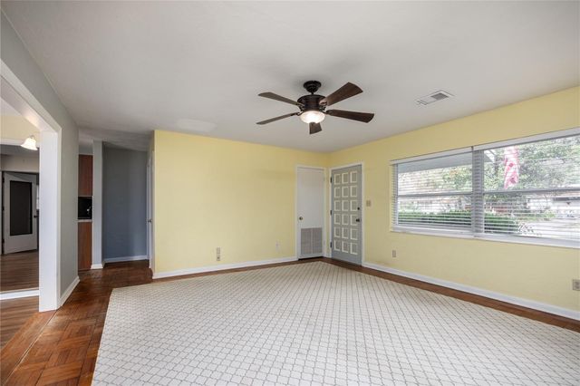 2609 NW 10TH AVENUE, Gainesville, FL 32605